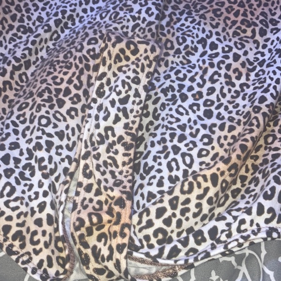 NWT VS PINK bodysuit - Picture 4 of 9